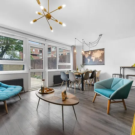 Spacious 3 Bedroom Whitechapel Apartment With Garden By Gold Stays Londres Extérieur photo