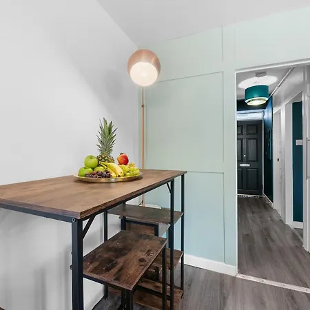 Spacious 3 Bedroom Whitechapel Apartment With Garden By Gold Stays Londres Extérieur photo