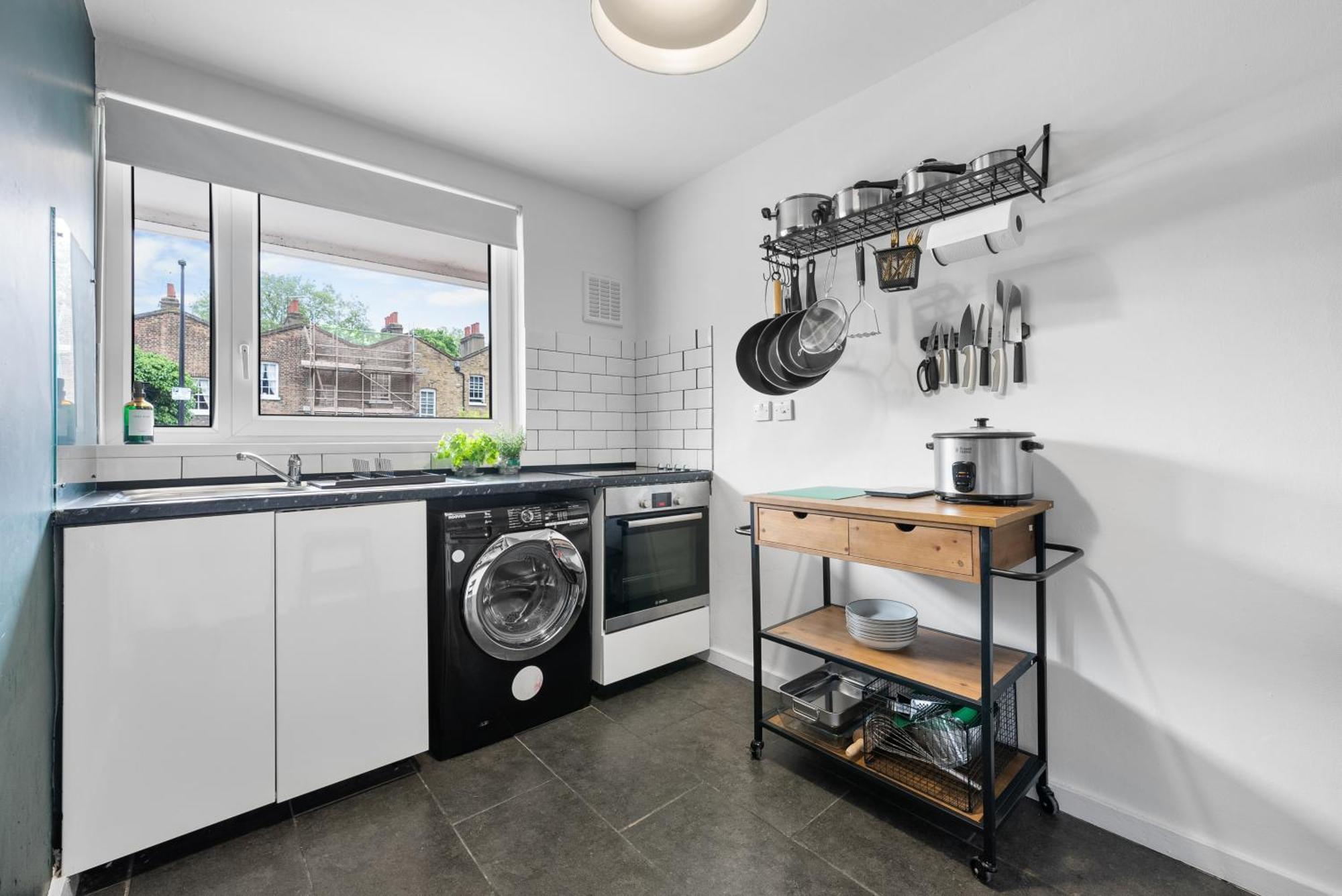 Spacious 3 Bedroom Whitechapel With Garden By Gold Appartement Londres