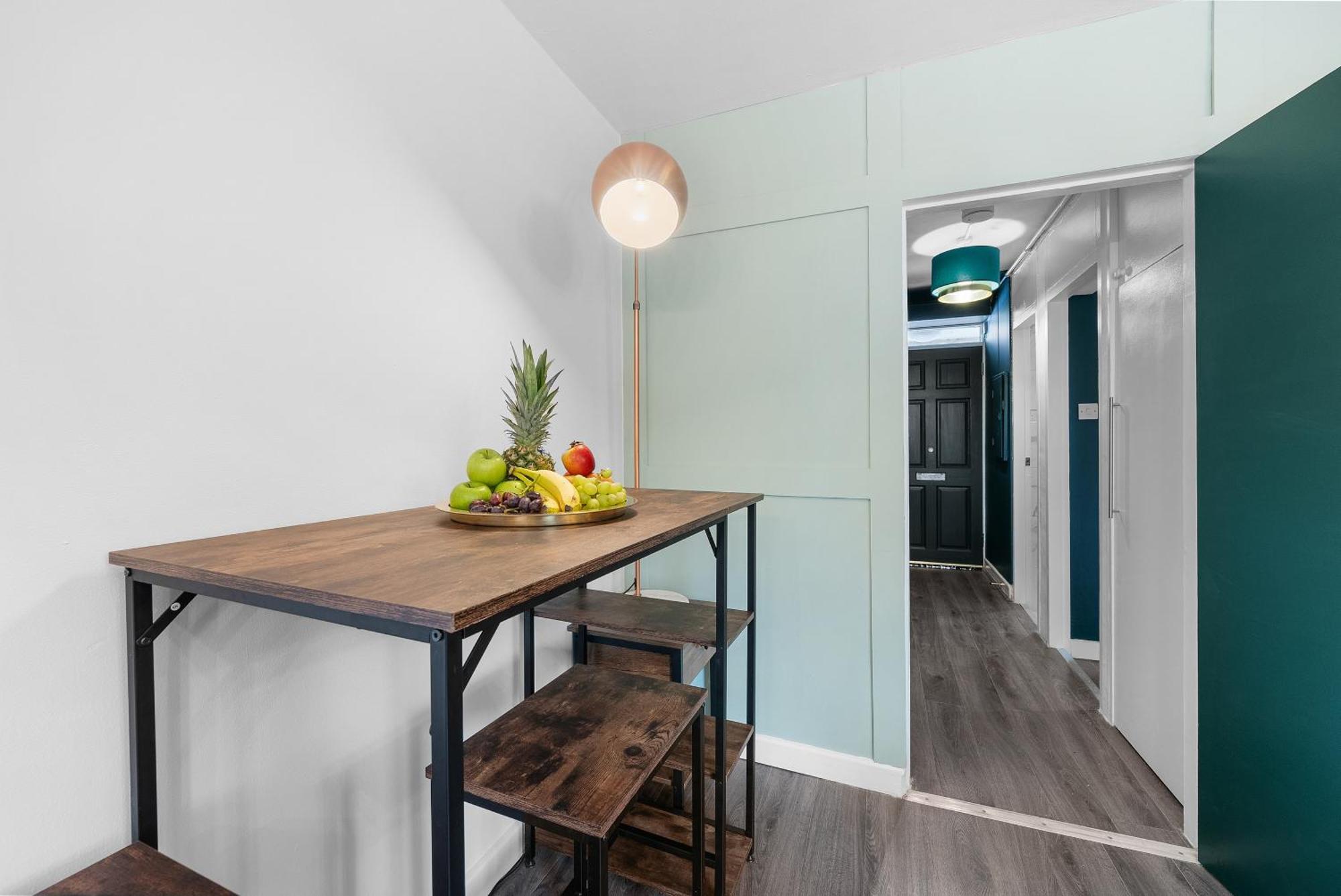 Spacious 3 Bedroom Whitechapel With Garden By Gold * Londres